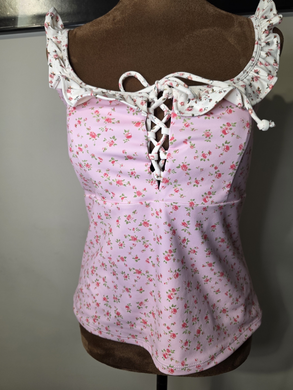 NWT Blogilates Pink Floral Lace-Up Active Tank Top